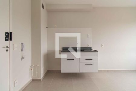 Sala e cozinha de apartamento para alugar com 1 quarto, 25m² em Ipiranga, São Paulo