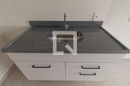 Sala e cozinha de apartamento para alugar com 1 quarto, 25m² em Ipiranga, São Paulo