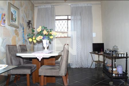 Sala 1 de casa à venda com 2 quartos, 173m² em Goiânia, Belo Horizonte