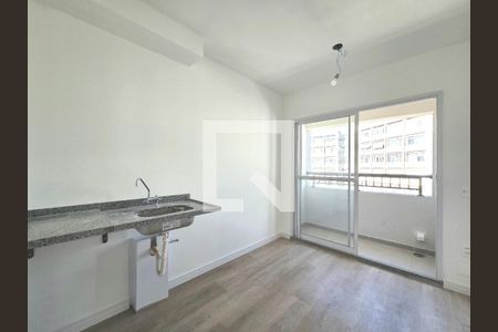 Sala/Cozinha de apartamento para alugar com 1 quarto, 25m² em Vila Nova Conceição, São Paulo
