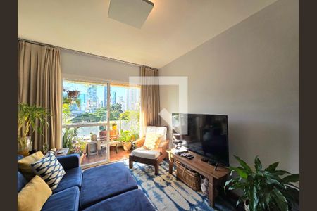 Sala de apartamento à venda com 3 quartos, 94m² em Vila Olímpia, São Paulo