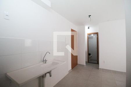 Cozinha e Área de Serviço de apartamento à venda com 2 quartos, 37m² em Vila Palmares, São Caetano do Sul