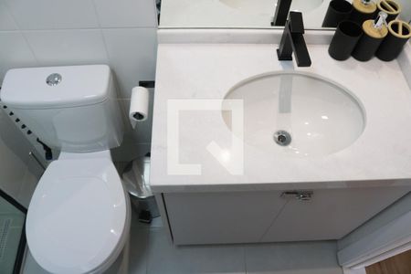 Banheiro de kitnet/studio para alugar com 1 quarto, 26m² em Água Branca, São Paulo