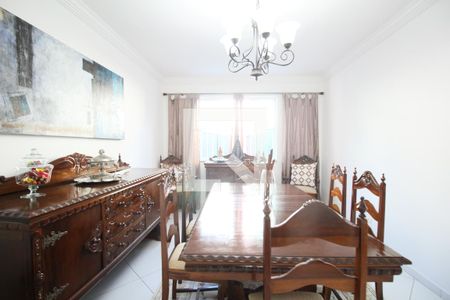 Sala de Jantar de casa à venda com 3 quartos, 227m² em Vila Suzana, São Paulo