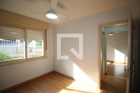 Quarto 1 de apartamento para alugar com 2 quartos, 60m² em Jardim do Salso, Porto Alegre