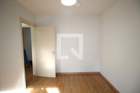 Quarto 1 de apartamento para alugar com 2 quartos, 60m² em Jardim do Salso, Porto Alegre