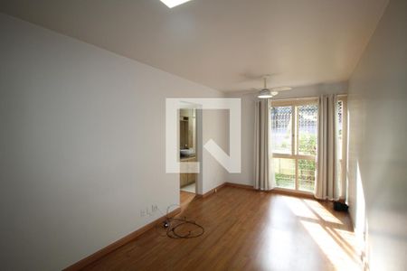 Sala de apartamento para alugar com 2 quartos, 60m² em Jardim do Salso, Porto Alegre