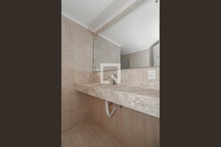 Banheiro da Suíte de apartamento para alugar com 3 quartos, 120m² em Independência, Porto Alegre