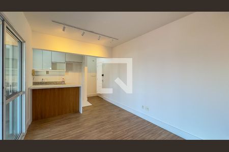 Sala de apartamento para alugar com 2 quartos, 70m² em Campo Belo, São Paulo