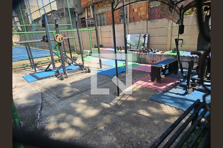 Área externa de apartamento para alugar com 2 quartos, 43m² em Padre Miguel, Rio de Janeiro