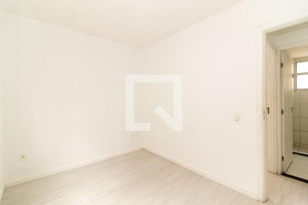 Quarto 1 de apartamento para alugar com 2 quartos, 43m² em Padre Miguel, Rio de Janeiro