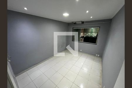 Quarto 1 de casa de condomínio para alugar com 2 quartos, 60m² em Anchieta, Nilópolis