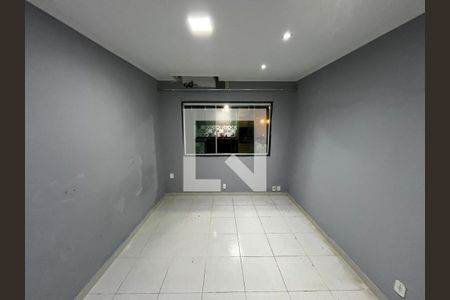 Quarto 1 de casa de condomínio para alugar com 2 quartos, 60m² em Anchieta, Nilópolis