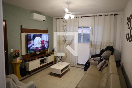 Casa à venda com 4 quartos, 130m² em Jardim Primavera, São Paulo