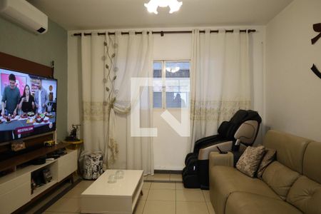 Casa à venda com 4 quartos, 130m² em Jardim Primavera, São Paulo