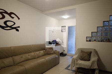 Casa à venda com 4 quartos, 130m² em Jardim Primavera, São Paulo