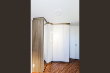 Quarto 1 de apartamento para alugar com 2 quartos, 45m² em Jardim Gracinda, Guarulhos
