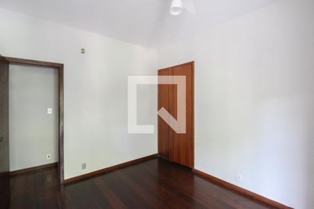 Suíte de apartamento para alugar com 3 quartos, 97m² em Letícia, Belo Horizonte