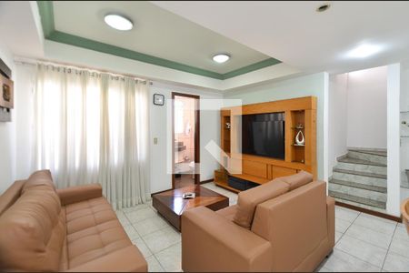 Casa à venda com 3 quartos, 219m² em Alvorada, Belo Horizonte