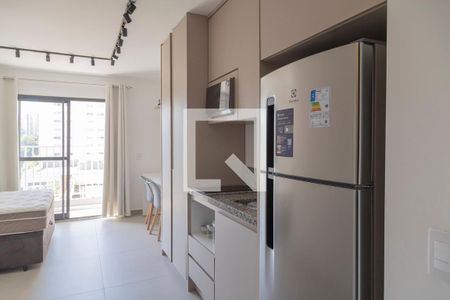 Quarto/Cozinha de kitnet/studio à venda com 1 quarto, 26m² em Santo Amaro, São Paulo