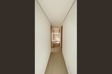 Corredor de apartamento para alugar com 4 quartos, 120m² em Buritis, Belo Horizonte