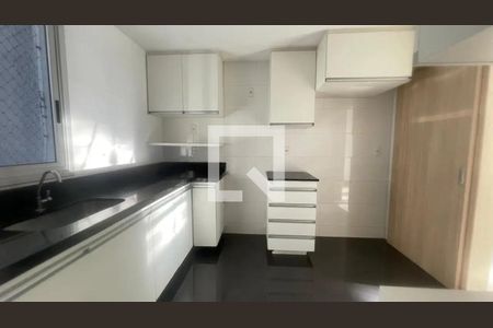Cozinha de apartamento para alugar com 4 quartos, 120m² em Buritis, Belo Horizonte