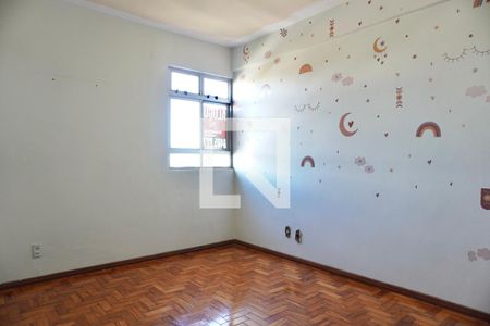 Quarto 1 de apartamento para alugar com 3 quartos, 90m² em Sagrada Família, Belo Horizonte