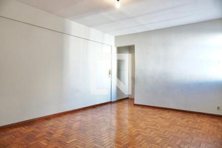 Sala  de apartamento para alugar com 3 quartos, 90m² em Sagrada Família, Belo Horizonte