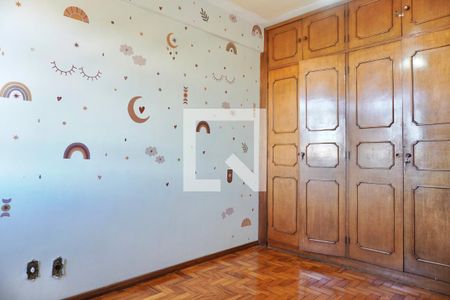 Quarto 1 de apartamento para alugar com 3 quartos, 90m² em Sagrada Família, Belo Horizonte