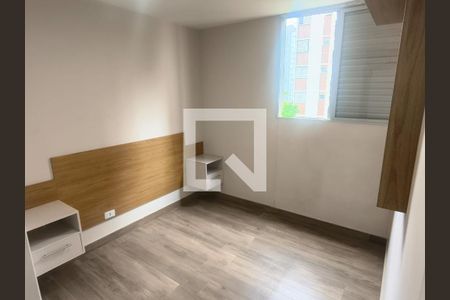 Quarto de apartamento para alugar com 2 quartos, 58m² em Parque Bristol, São Paulo