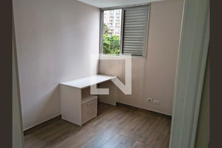 Quarto de apartamento para alugar com 2 quartos, 58m² em Parque Bristol, São Paulo
