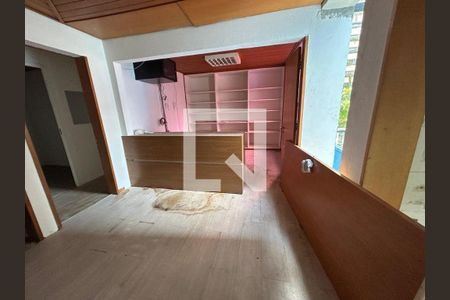 Casa à venda com 11 quartos, 540m² em Vila Mariana, São Paulo