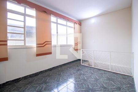 Sala 2 de casa para alugar com 3 quartos, 200m² em Penha, Rio de Janeiro