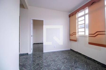 Sala 2 de casa para alugar com 3 quartos, 200m² em Penha, Rio de Janeiro