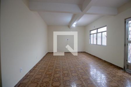 Sala 1 de casa para alugar com 3 quartos, 200m² em Penha, Rio de Janeiro