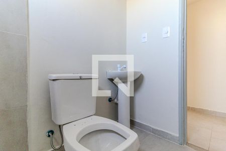 Banheiro de kitnet/studio para alugar com 1 quarto, 40m² em Campos Elíseos, São Paulo