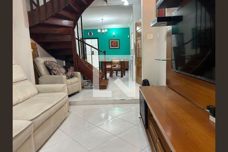 Casa à venda com 3 quartos, 137m² em Cambuci, São Paulo