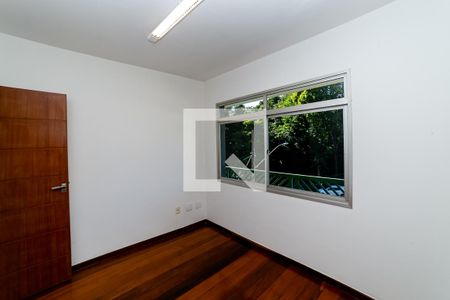 Quarto 1 de apartamento à venda com 3 quartos, 133m² em Sagrada Família, Belo Horizonte
