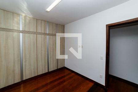 Quarto 1 de apartamento à venda com 3 quartos, 133m² em Sagrada Família, Belo Horizonte