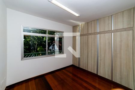 Quarto 1 de apartamento à venda com 3 quartos, 133m² em Sagrada Família, Belo Horizonte