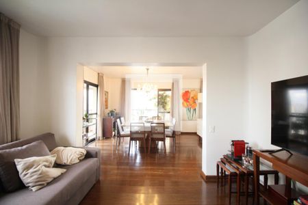 Sala de TV de apartamento para alugar com 4 quartos, 189m² em Vila Andrade, São Paulo