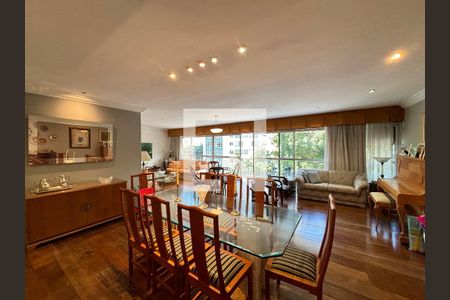 Sala de apartamento à venda com 3 quartos, 176m² em Copacabana, Rio de Janeiro