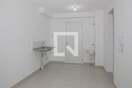 Sala e Cozinha de apartamento para alugar com 2 quartos, 34m² em Bom Retiro, São Paulo