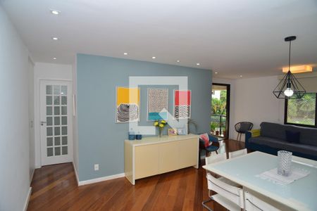 Sala de apartamento para alugar com 3 quartos, 114m² em Barra da Tijuca, Rio de Janeiro