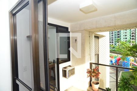 Varanda de apartamento para alugar com 3 quartos, 114m² em Barra da Tijuca, Rio de Janeiro