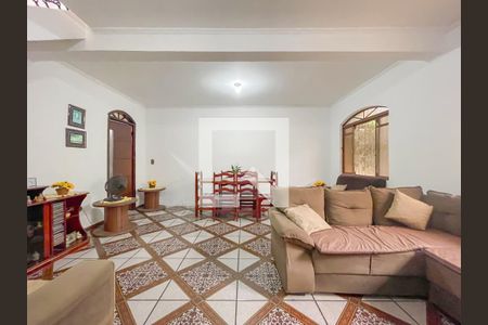 Sala de casa à venda com 5 quartos, 234m² em Km 18, Osasco