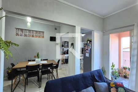 Sala de casa à venda com 2 quartos, 316m² em Vila Manoel Ferreira, Campinas