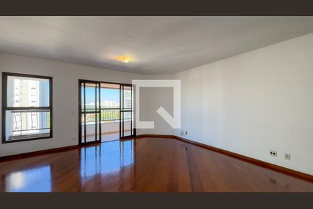 Sala de apartamento para alugar com 3 quartos, 140m² em Chácara Santo Antônio (zona Sul), São Paulo