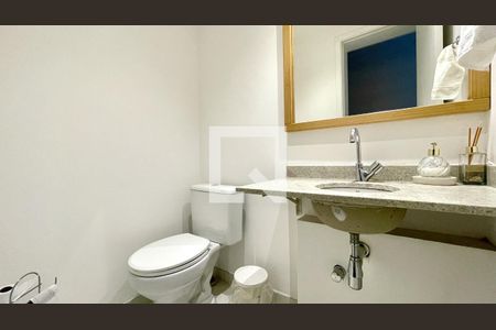 Banheiro  de apartamento à venda com 4 quartos, 281m² em Jardim Monte Kemel, São Paulo