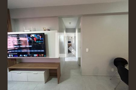 Corredor de apartamento para alugar com 3 quartos, 64m² em Del Castilho, Rio de Janeiro
